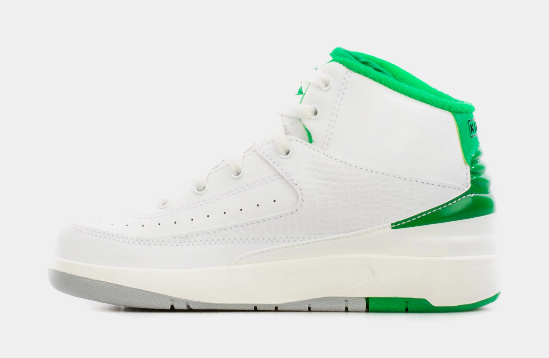 Air Jordan 2 Retro Lucky Green Preschool Lifestyle Shoes (White/Green) Free Shipping