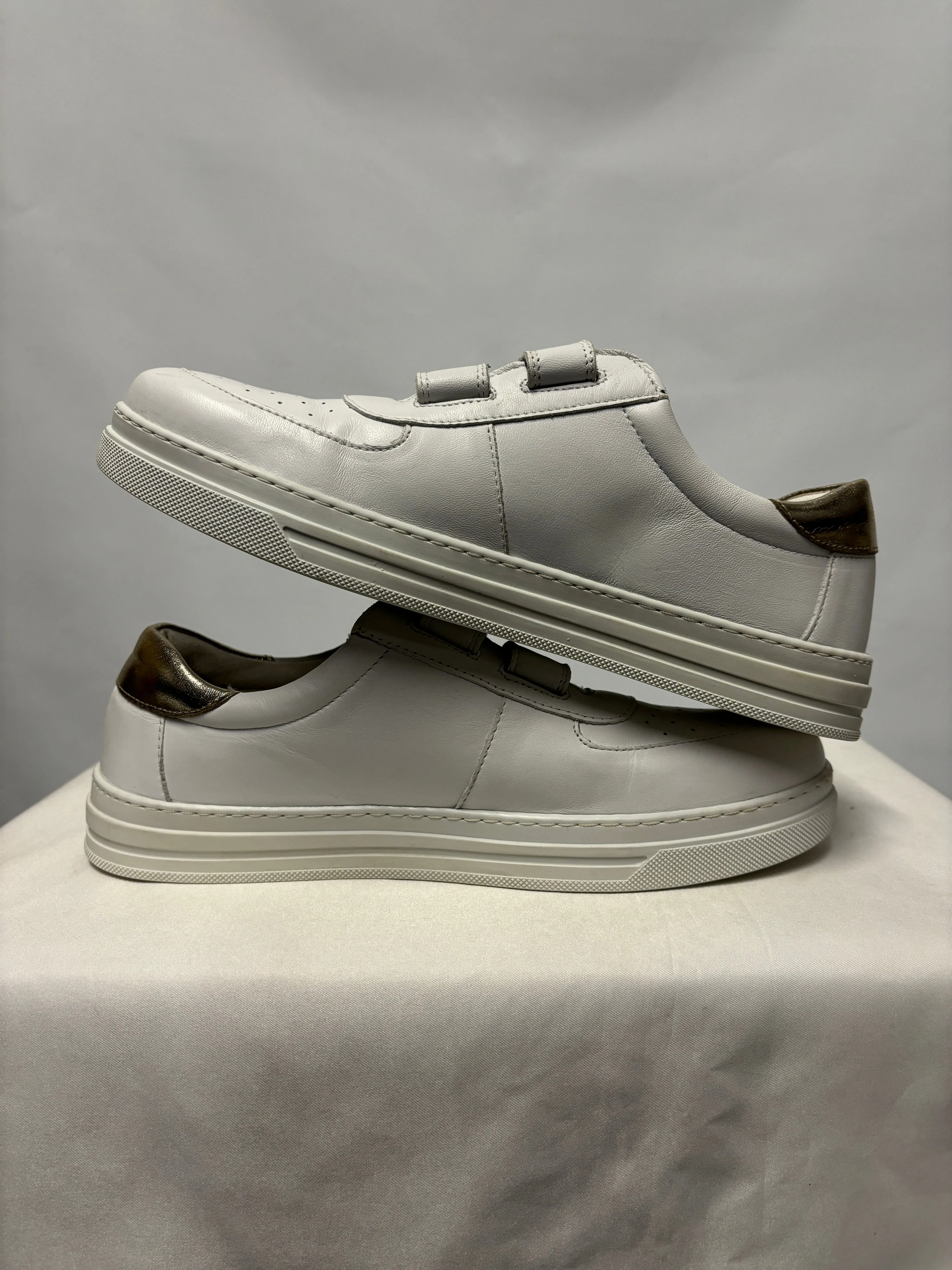 Boden White Velcro Trainers 40/7