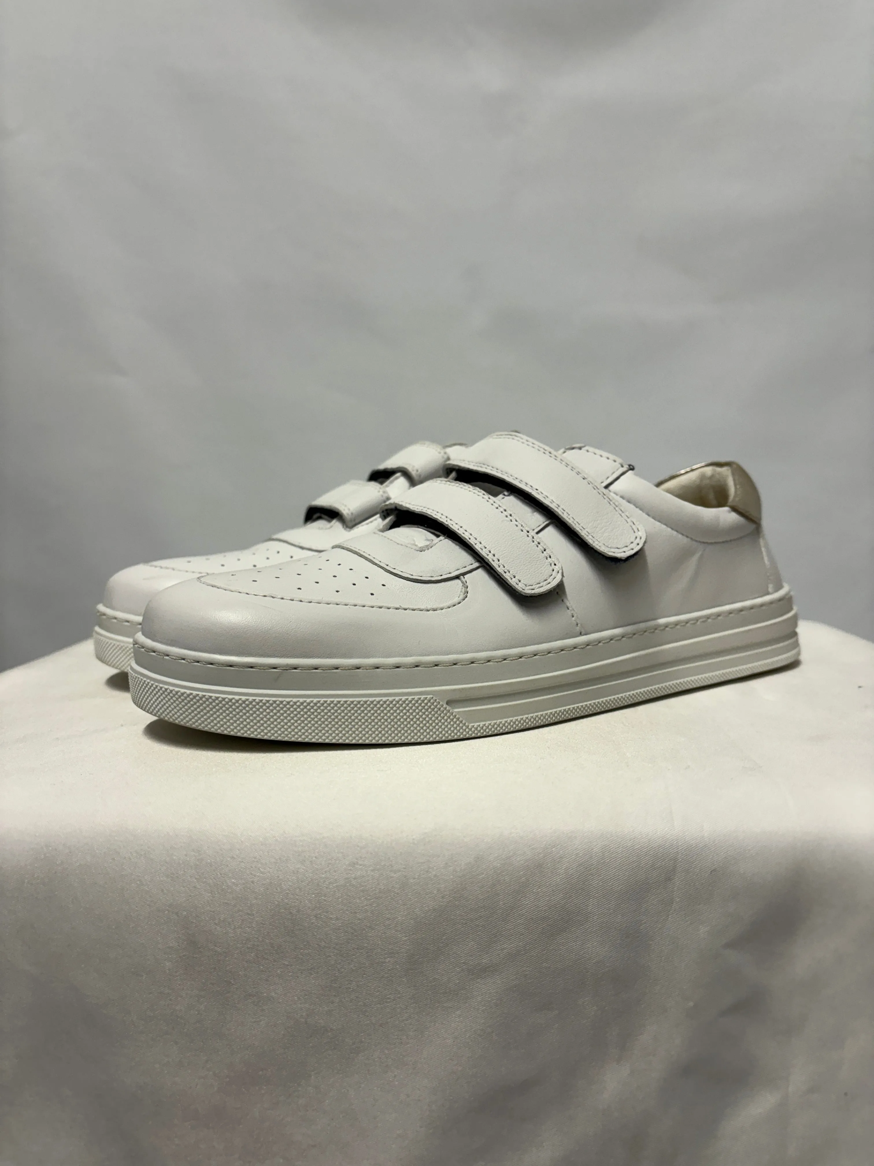 Boden White Velcro Trainers 40/7