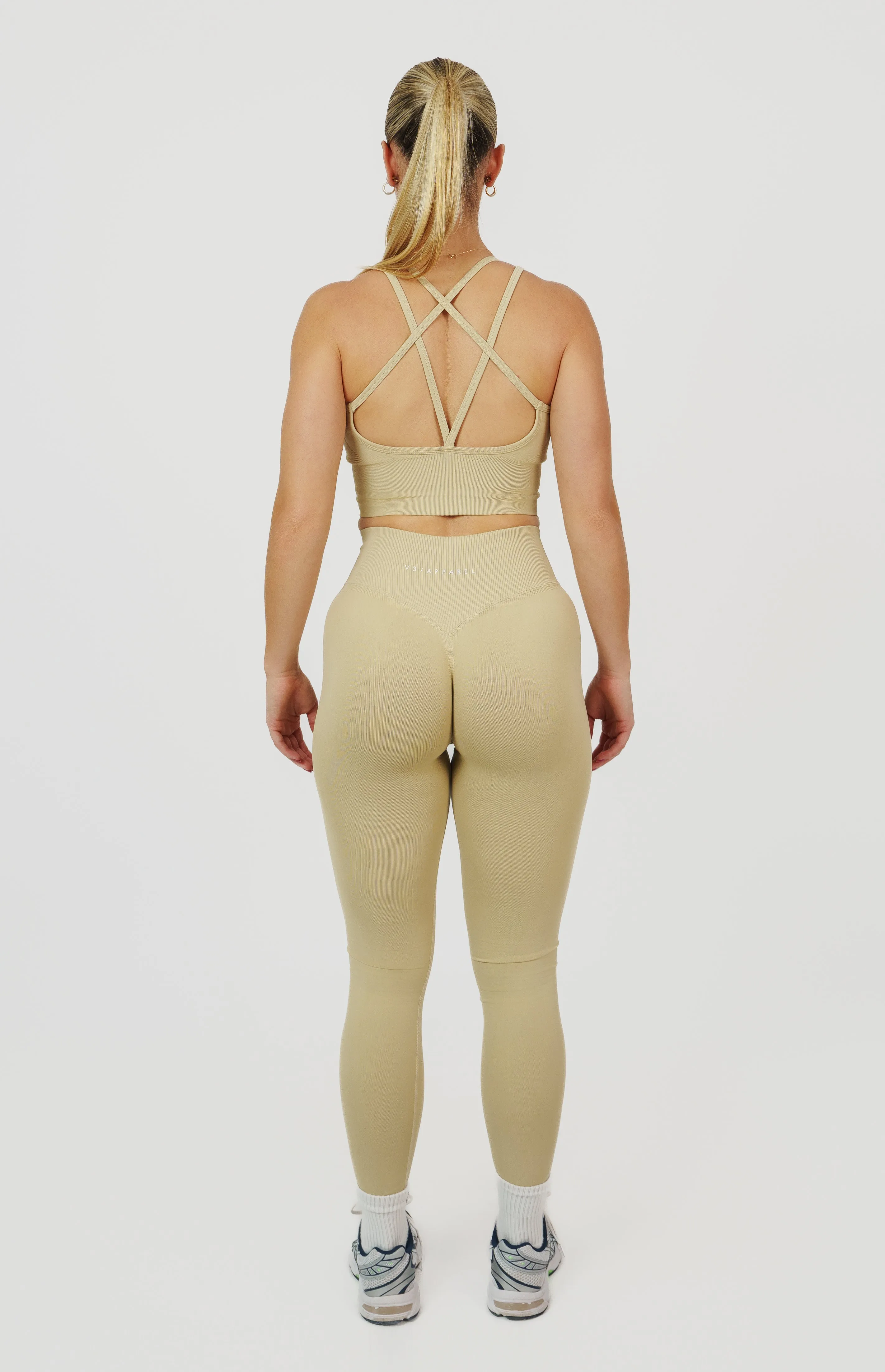 Form Seamless Scrunch Leggings & Sports Bra Set - Light Camel