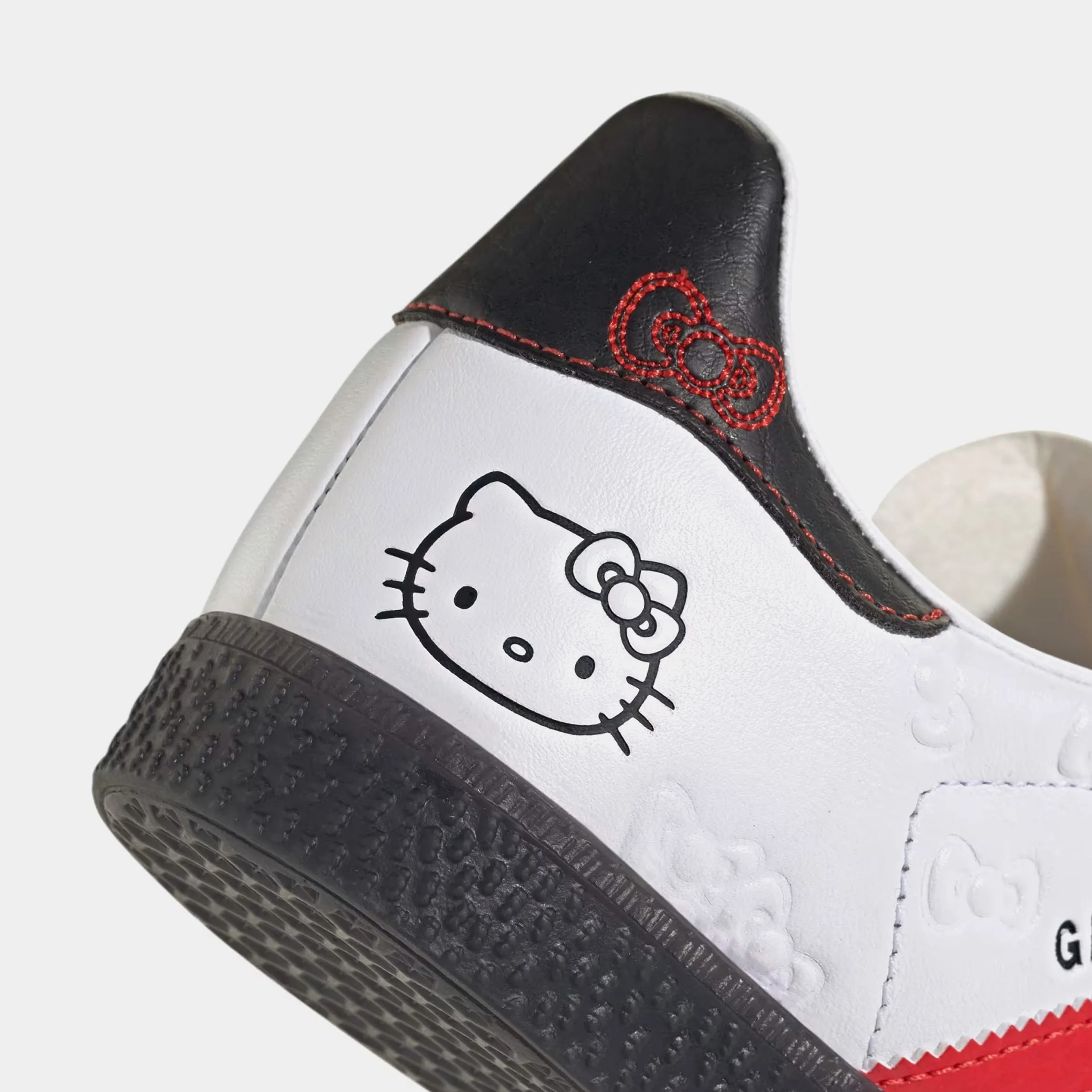 Gazelle Hello Kitty Grade School Lifestyle Shoes (White/Red)