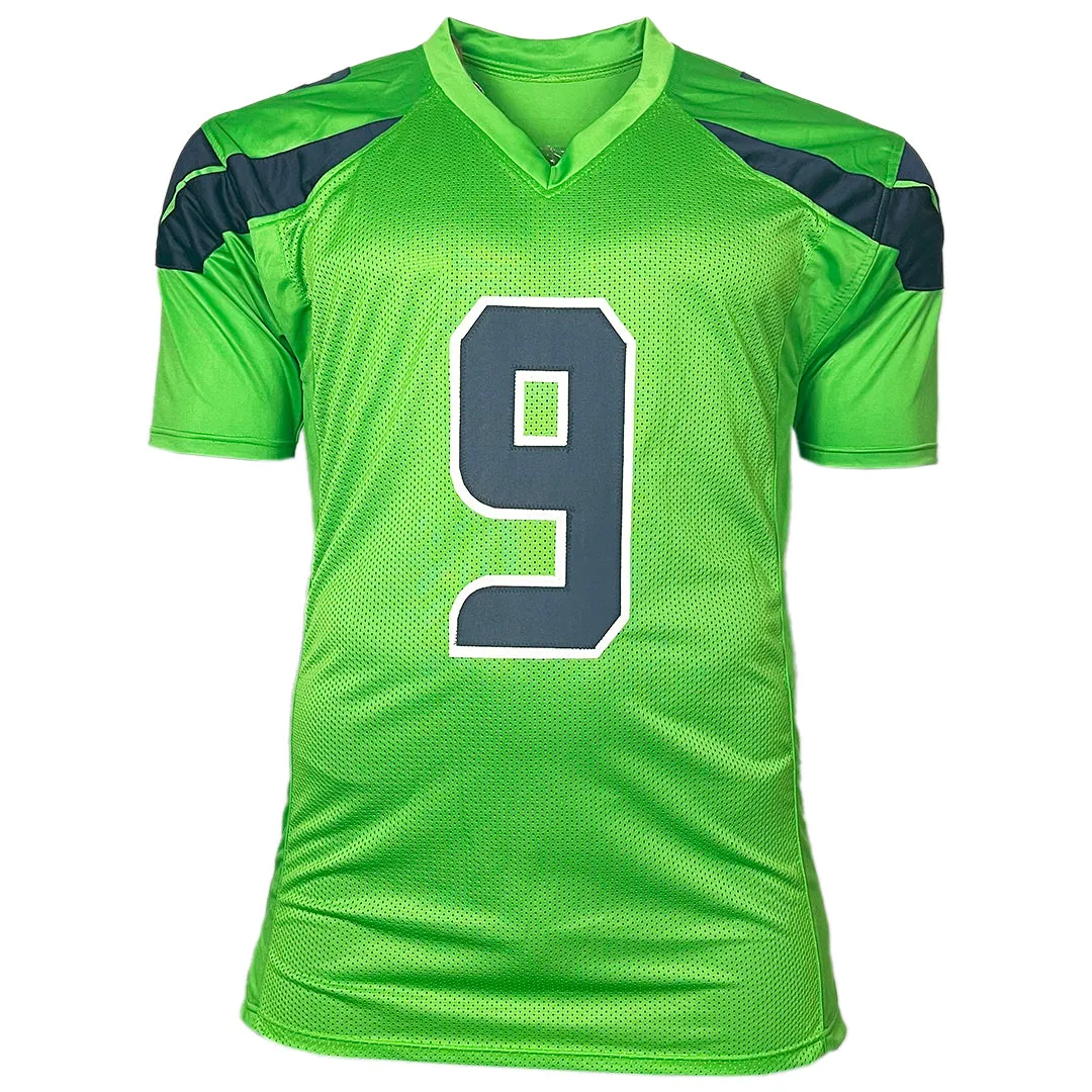 Kenneth Walker III Signed Seattle Green Football Jersey (Beckett)