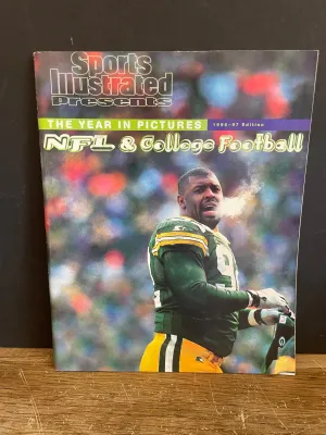 <€€ Vintage Sports Illustrated 1996-1997 Year in Pictures NFL   College Football No Label