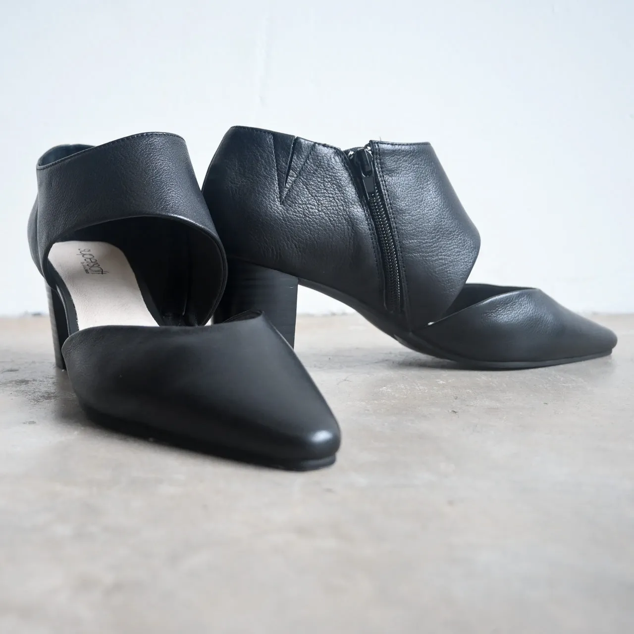 Naja Su Leather Heel Shoe - Supersoft by Diana Ferrari