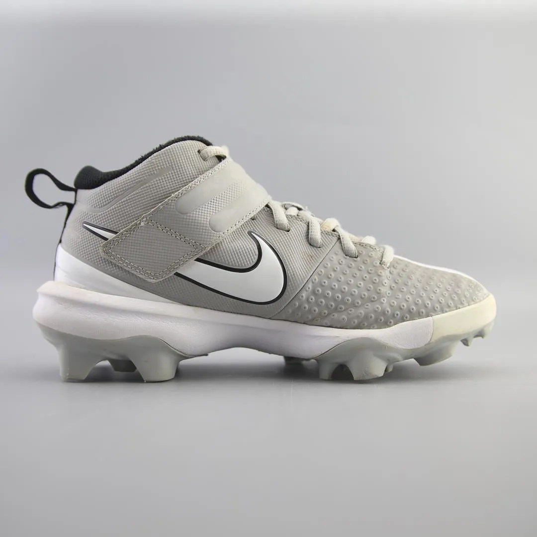 NIKE  FORCE ZOOM TROUT 7 PRO