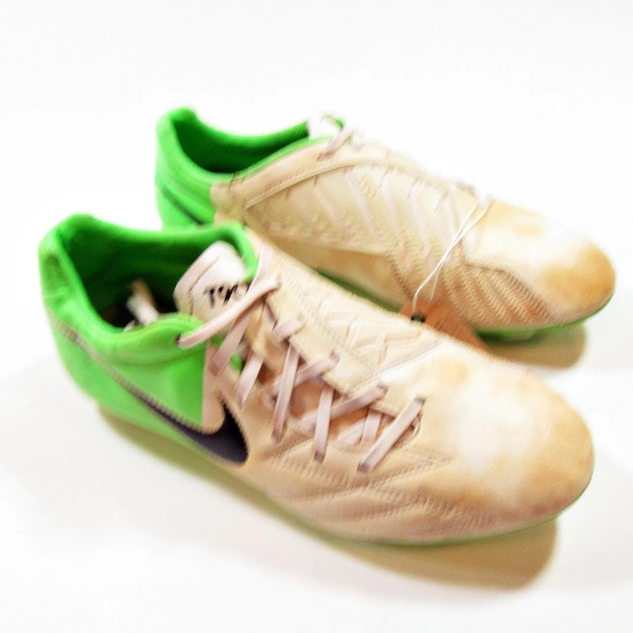 NIKE - T90