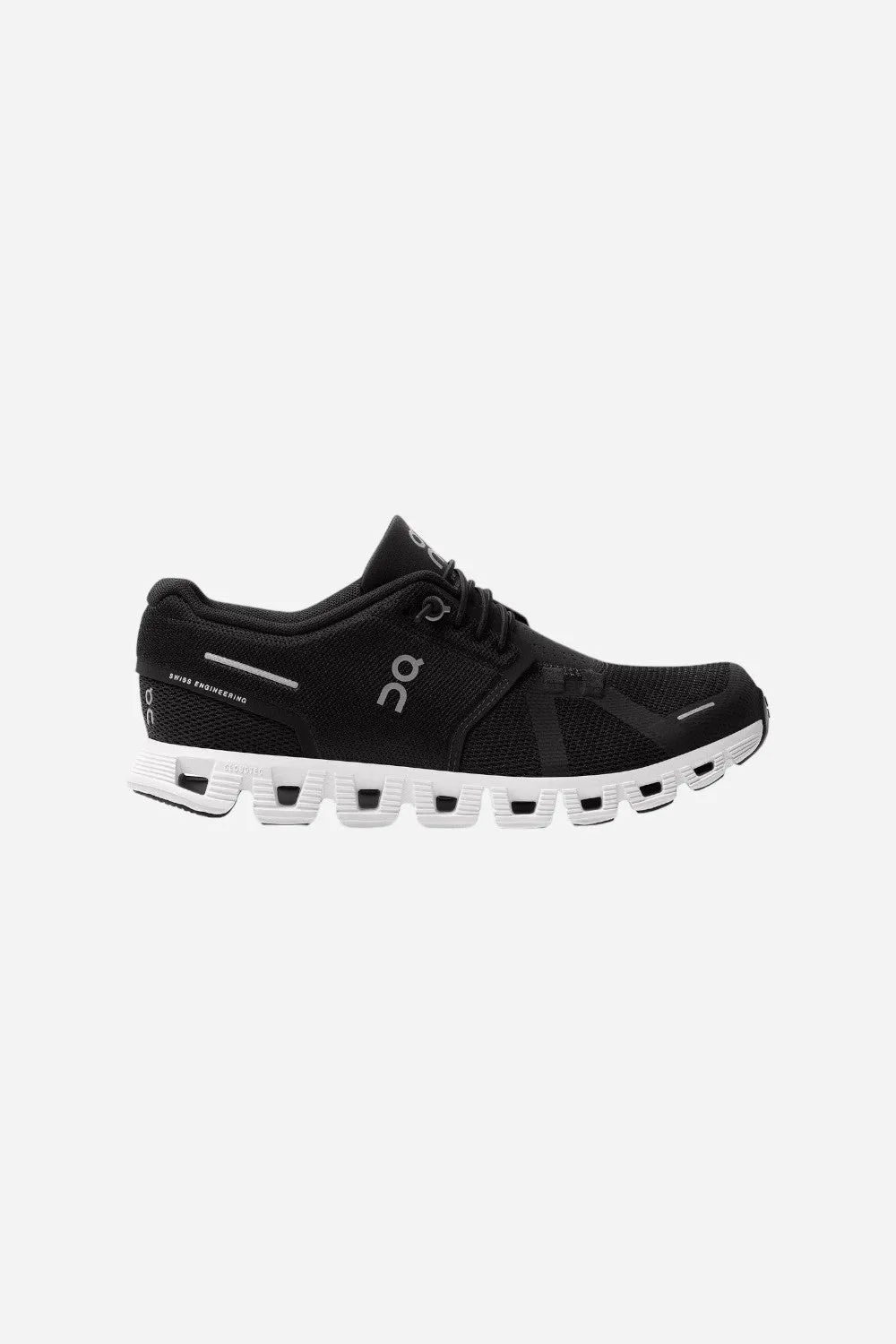 ON Running Women's Cloud 5 in Black/White