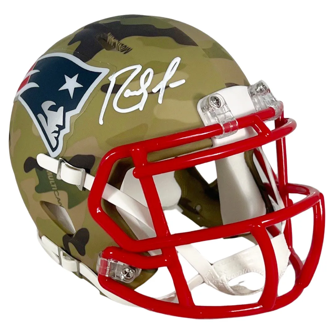 Randy Moss Signed New England Patriots Camo Speed Mini Football Helmet (Beckett)