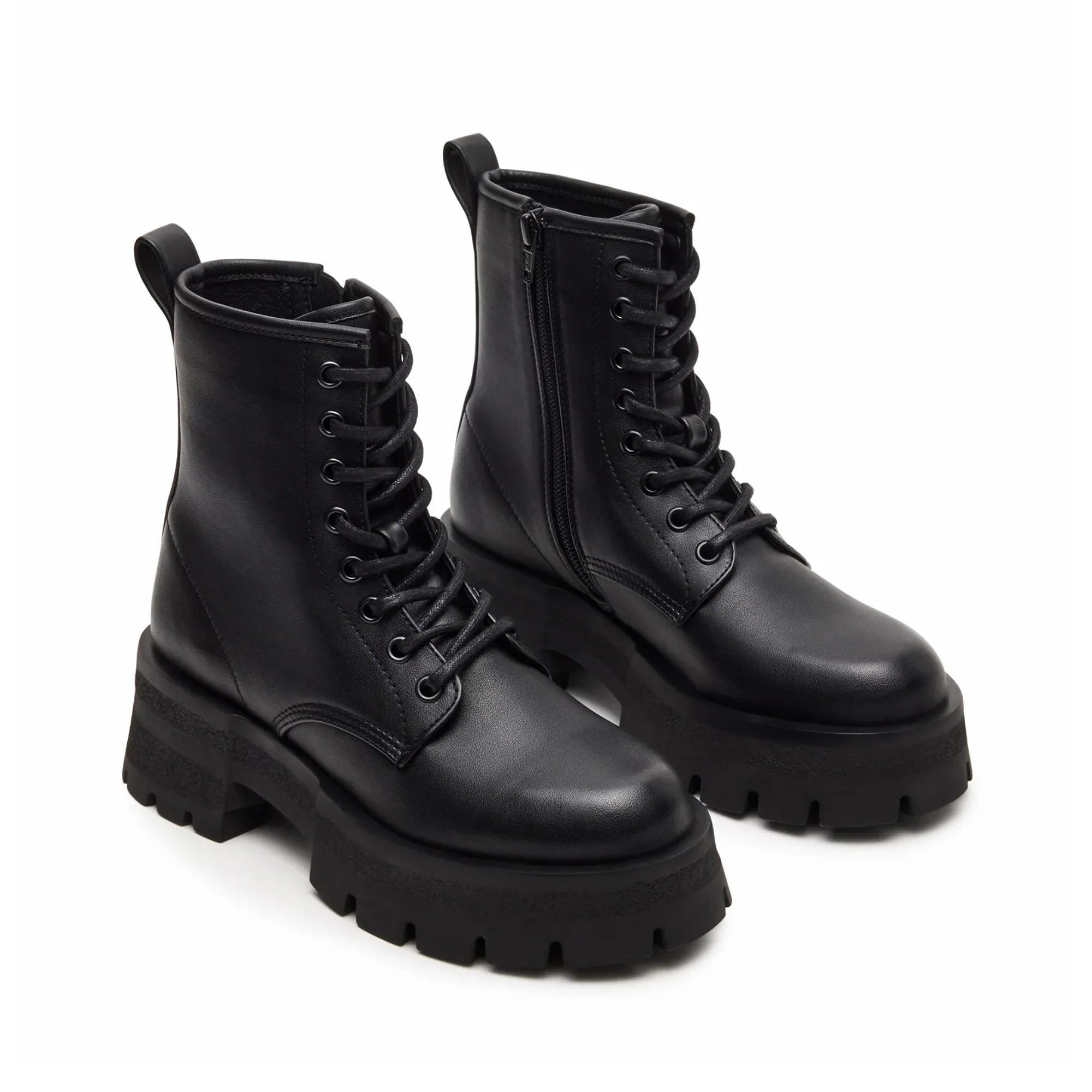 STEVE MADDEN RASCAL BOOT WOMEN