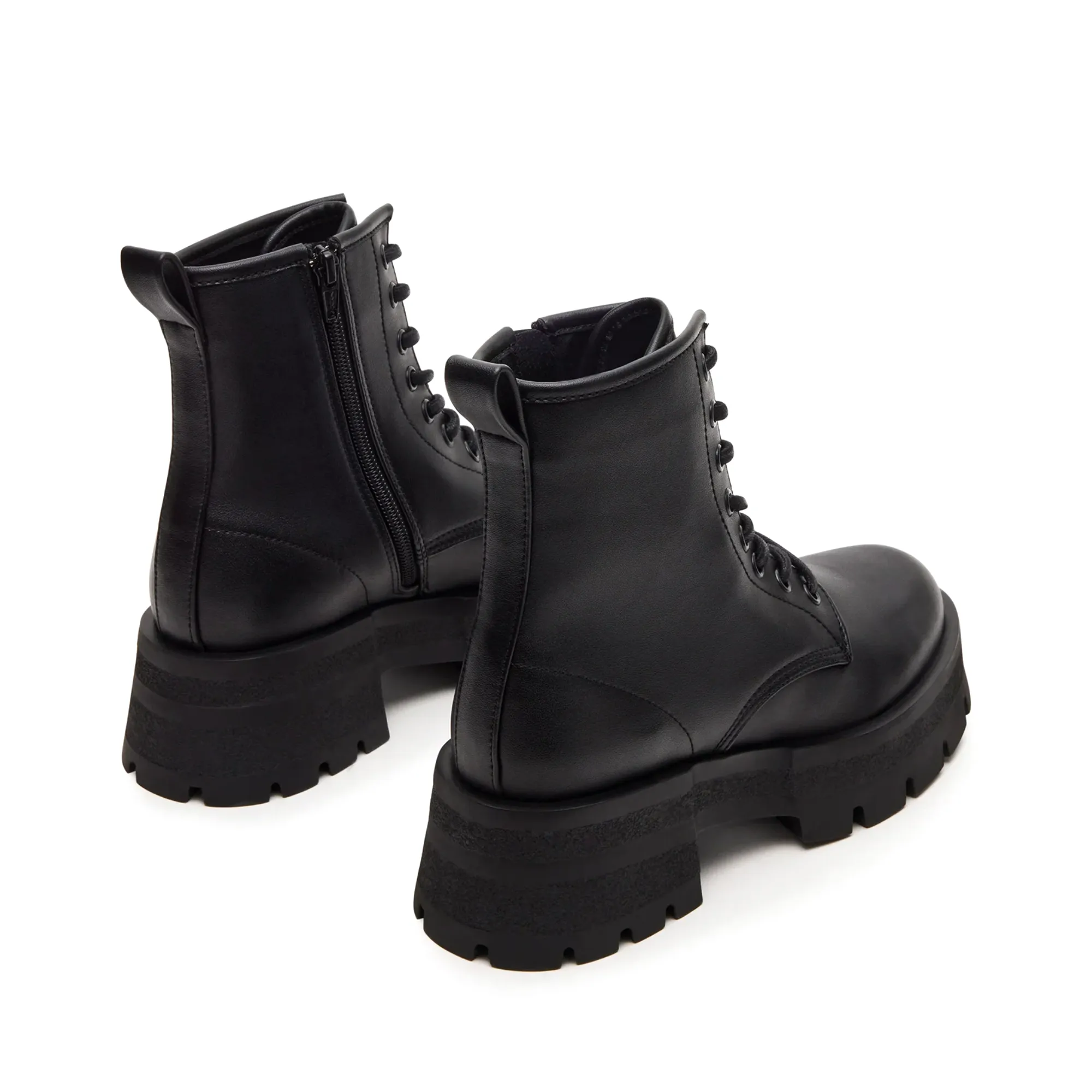 STEVE MADDEN RASCAL BOOT WOMEN