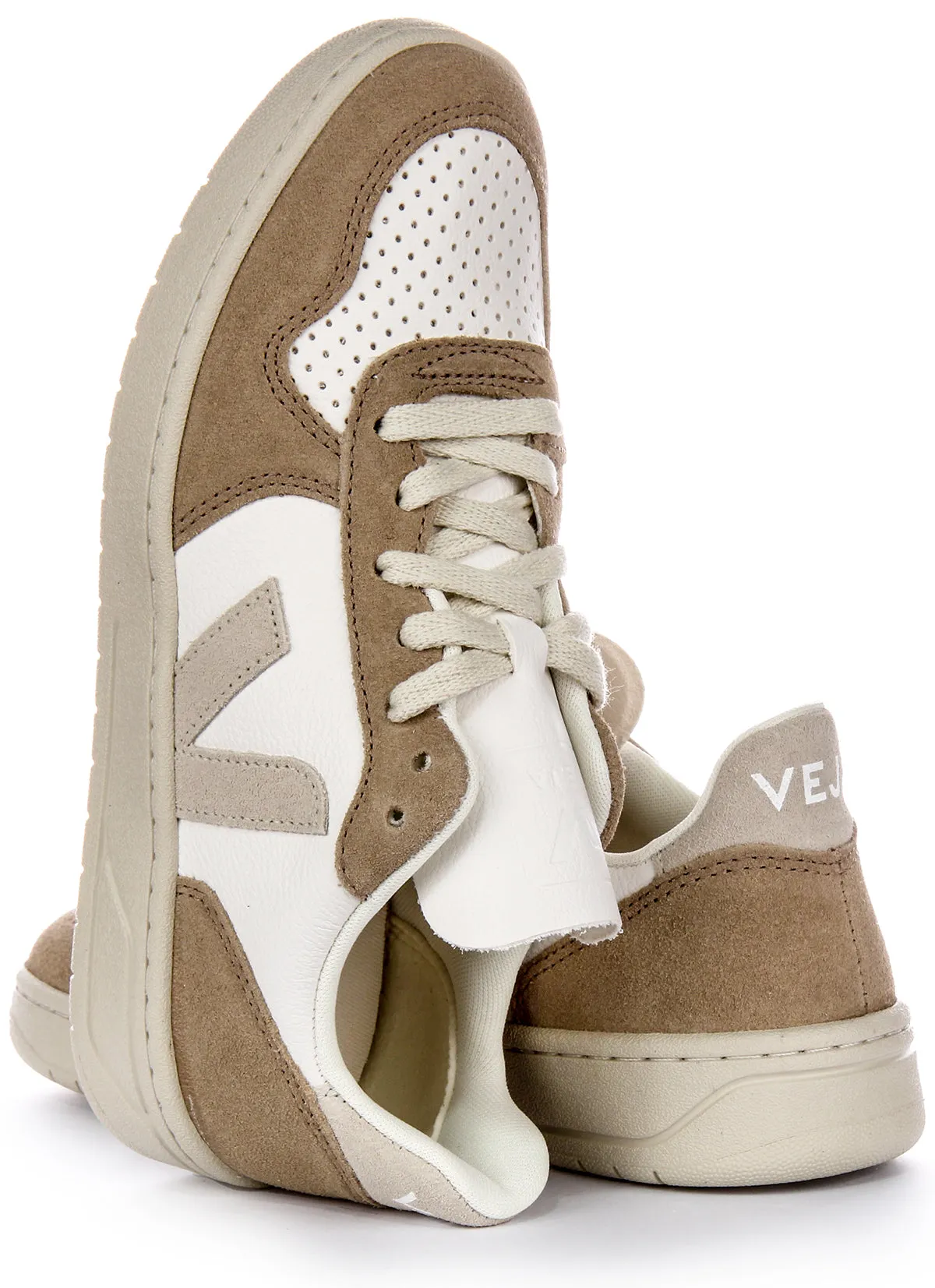 Veja V 10 Chromefree In White For Women