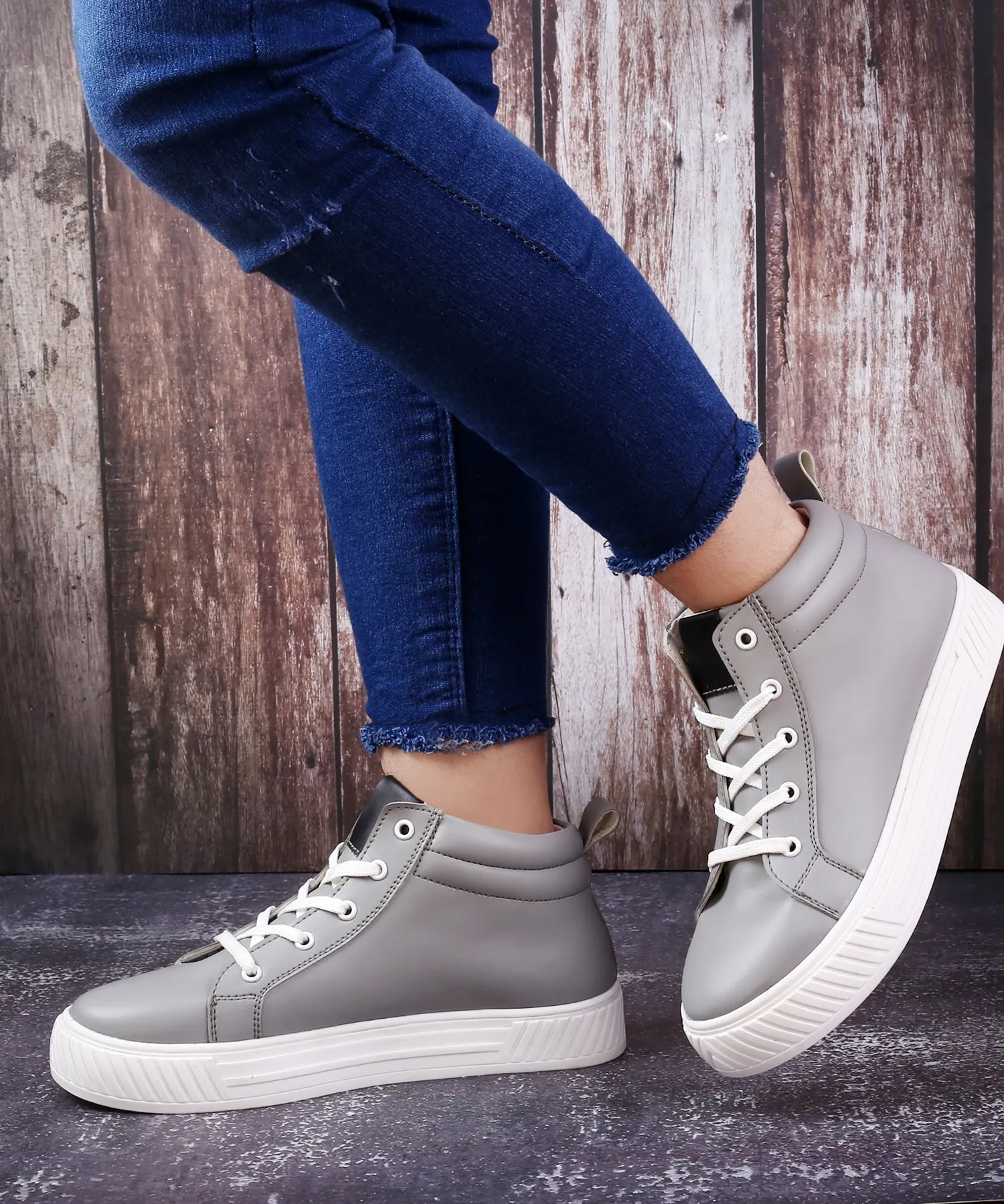 Women's Stylish And Fashionable Lace-up Sneakers Shoes