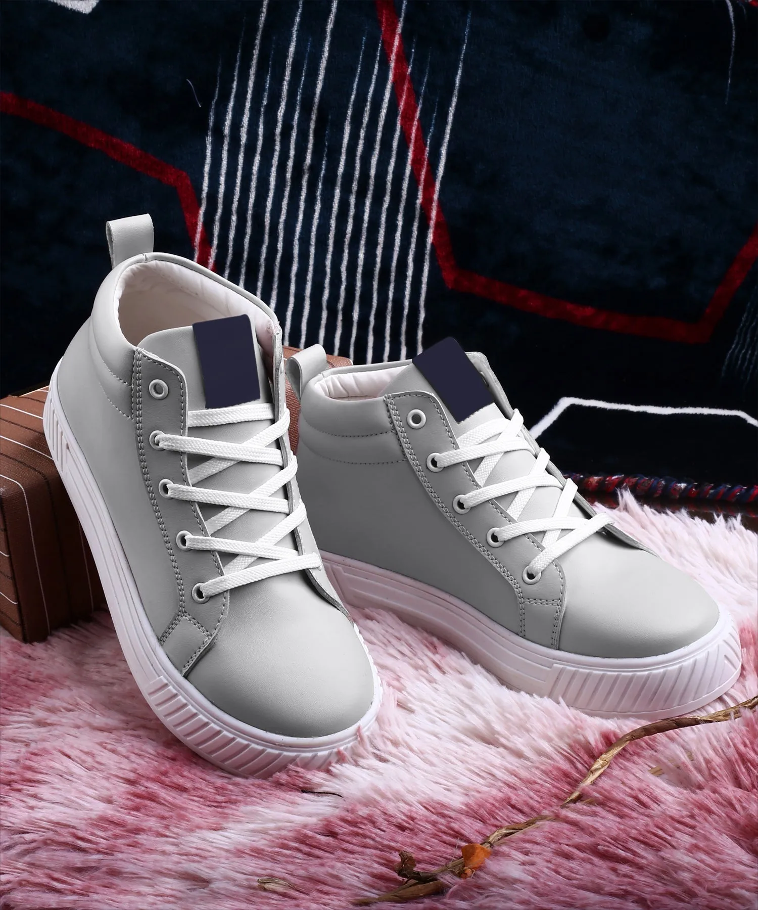 Women's Stylish And Fashionable Lace-up Sneakers Shoes